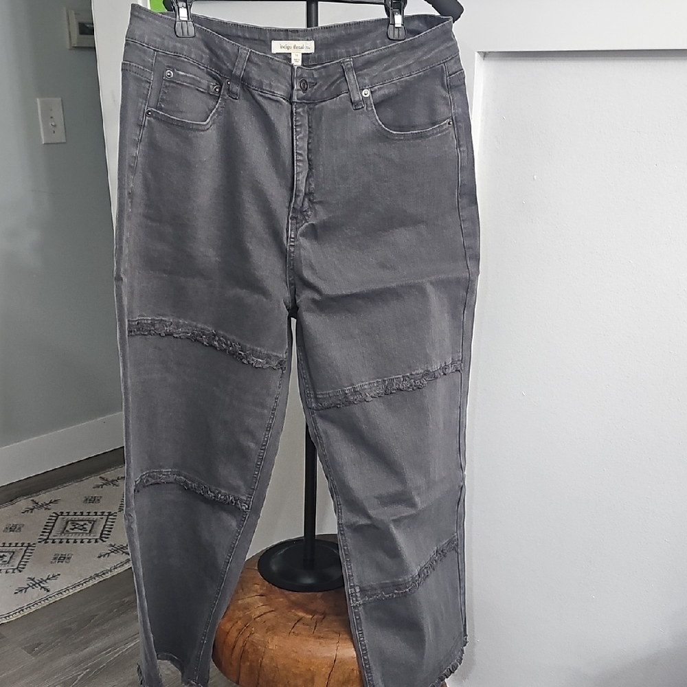 New Indigo Thread Co. Gray Distressed Jeans Size 16 New No Tags